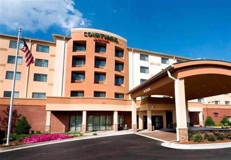 Courtyard By Marriott Atlanta Buford Mall Of Georgia Exterior photo